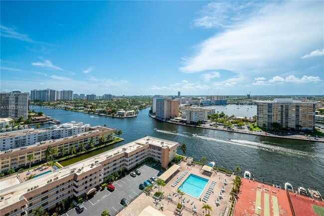 Building Photo - 1865 S Ocean Dr Unit 20K Rental