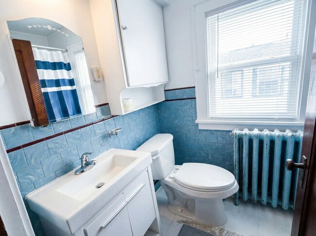 Photo - 50% off First month's Rent!! - 3 bedroom, 1 bathroom Home With Garage