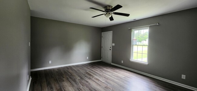Photo - 610 Miller Ave