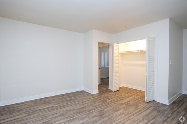 Bed room Studio 1BA 850sqf - South Olive Apartments