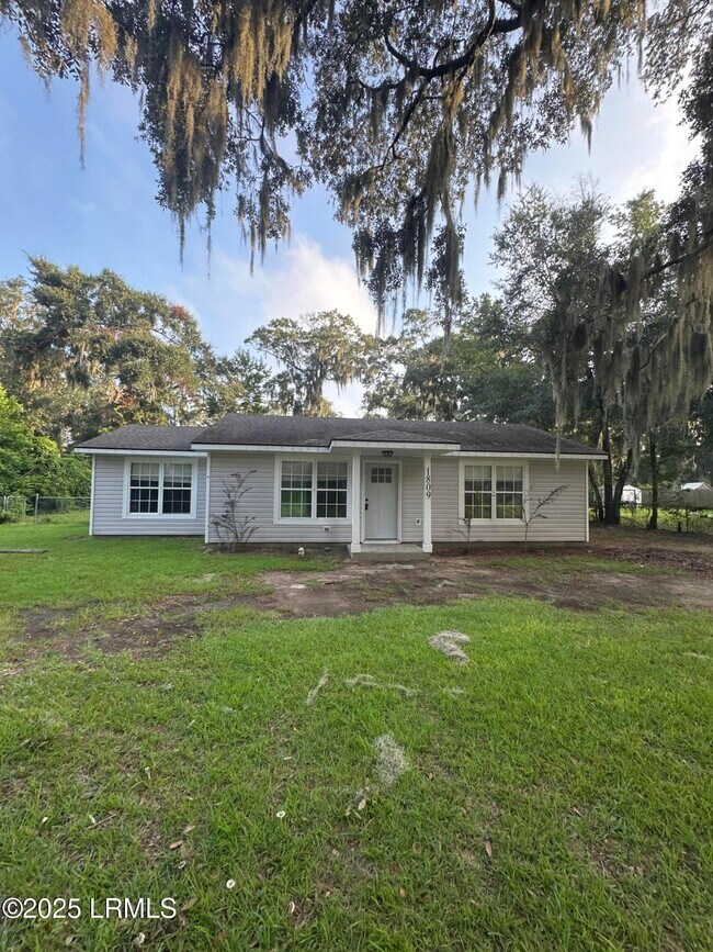Photo - 1809 Oconnell St