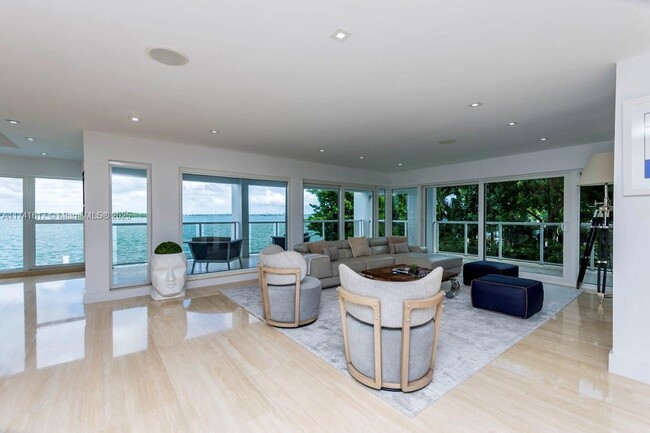 Photo - 891 N Venetian Dr