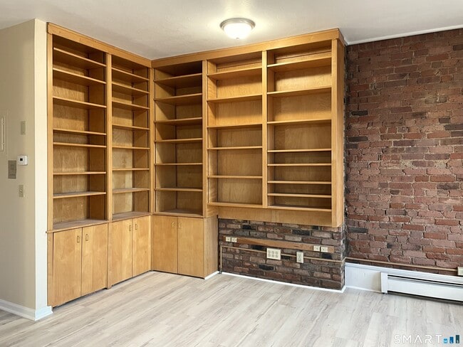 Photo - 32 Trumbull St Unidad 3