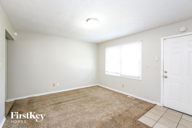 Photo - 2910 Heatherlea Dr