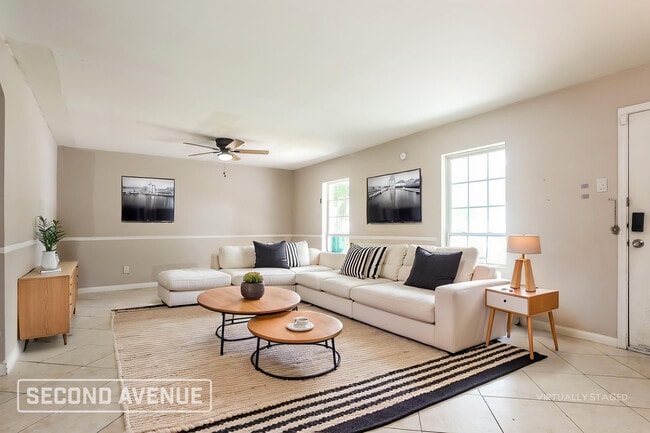 124 Cambridge Dr