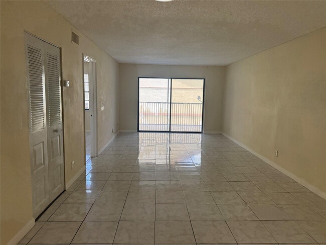 Photo - 3512 NW 114th Ln Unit 10