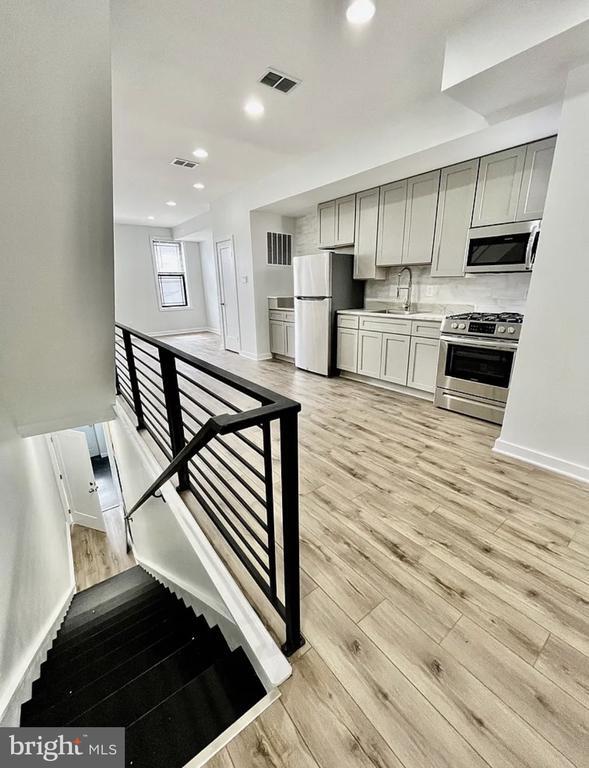 Photo - 2105 E Huntingdon St