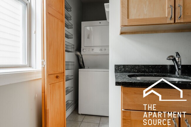 Photo - 1946 W Leland Ave Unit 2A