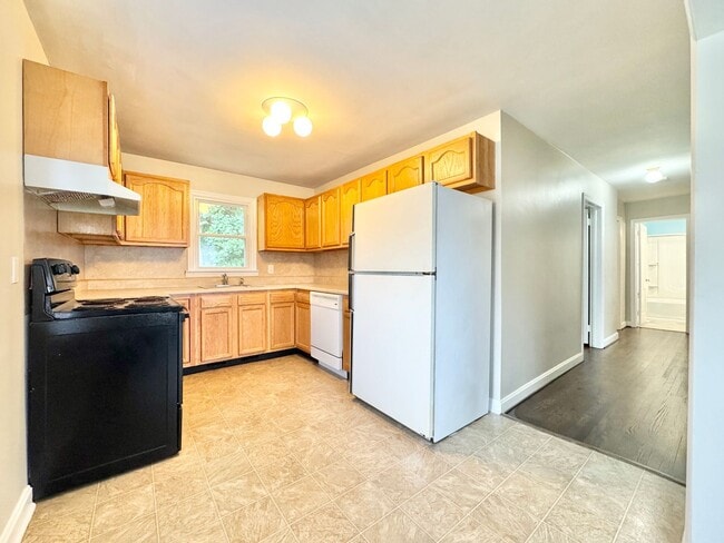 Photo - 3 Bedroom home near Guilford College