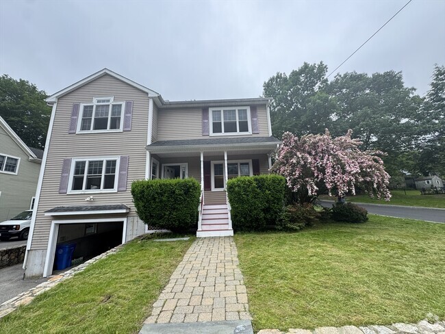 Building Photo - 44 Rockridge Rd Rental