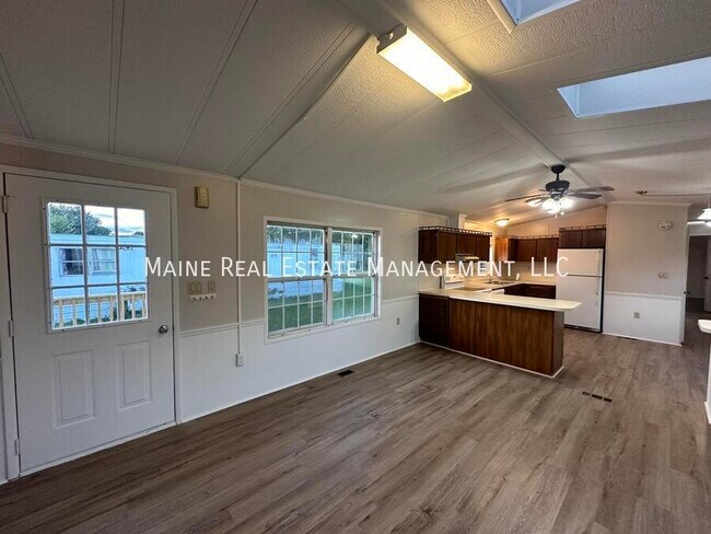 Photo - 30 Exeter Rd