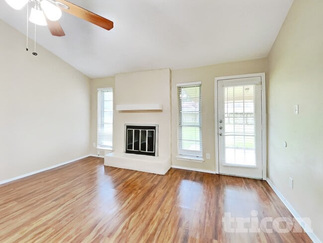 Photo - 16231 Cypress Point Dr