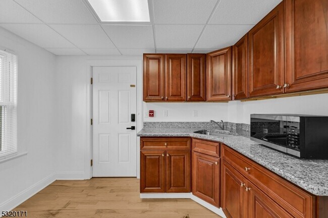 Photo - 38 Morris St