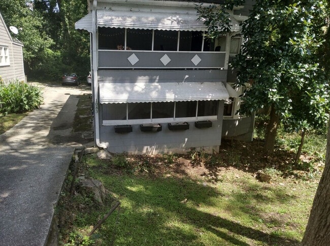 Building Photo - 1083 Atlantic Dr Rental