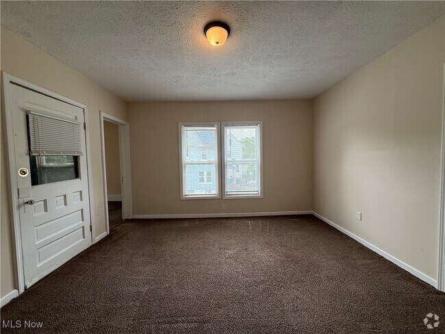 Building Photo - 1374 E 115th St Unit 2 Rental