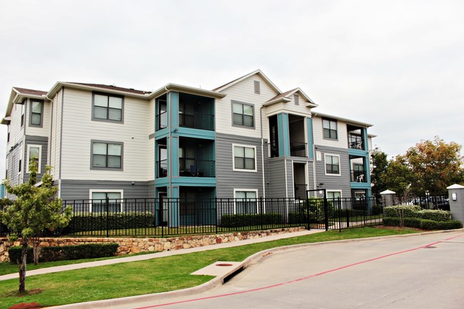 Building Photo - Gateway at Denton Rental