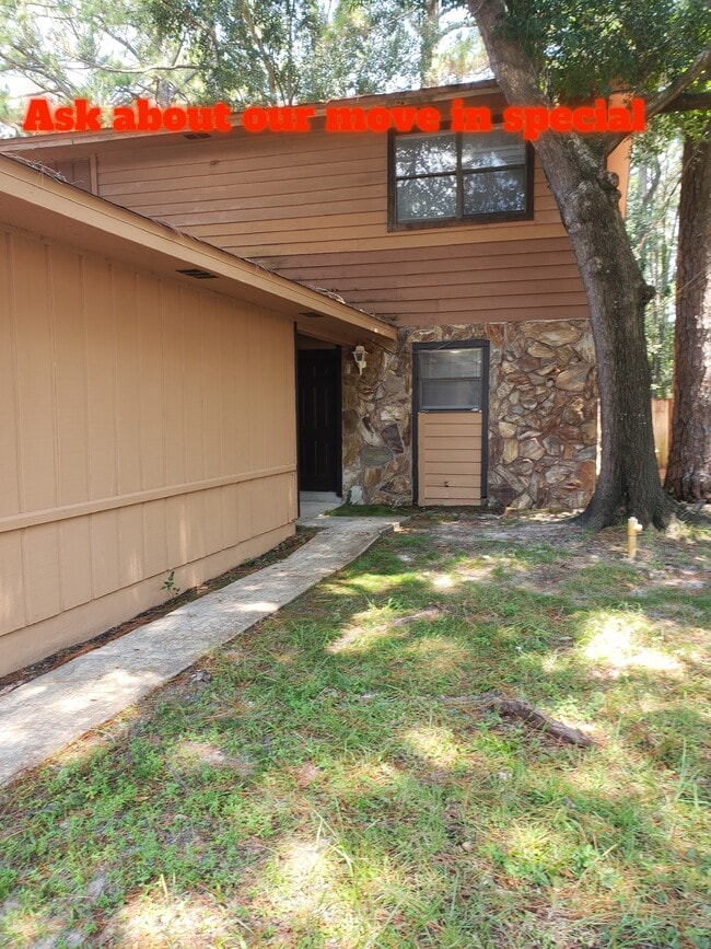 Building Photo - 44 5th St Rental