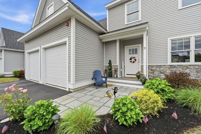 Building Photo - 37 Kibrel Ct