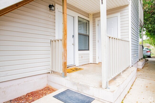 Building Photo - Coastal Condo for rent! Unit G
