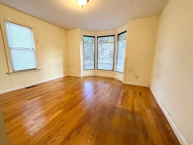 Photo - 1568 Tremont St Unit 1