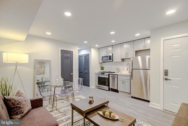 Photo - 1420 Eastern Ave NE Unit 5A