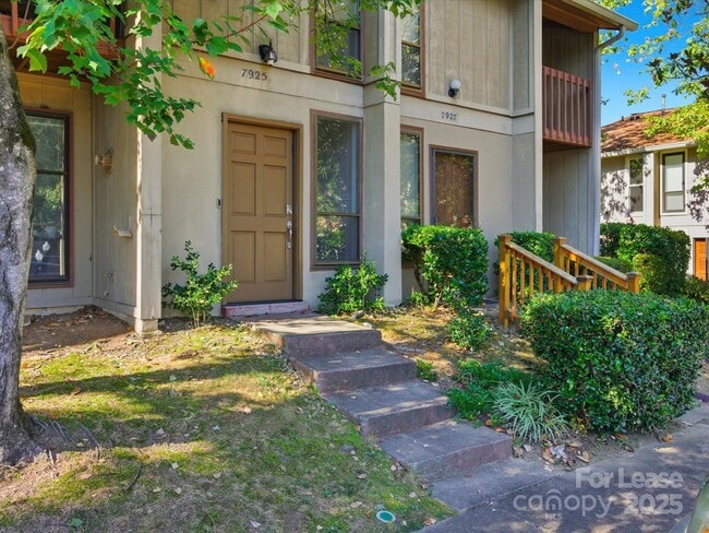 Photo - 7925 Charter Oak Ln