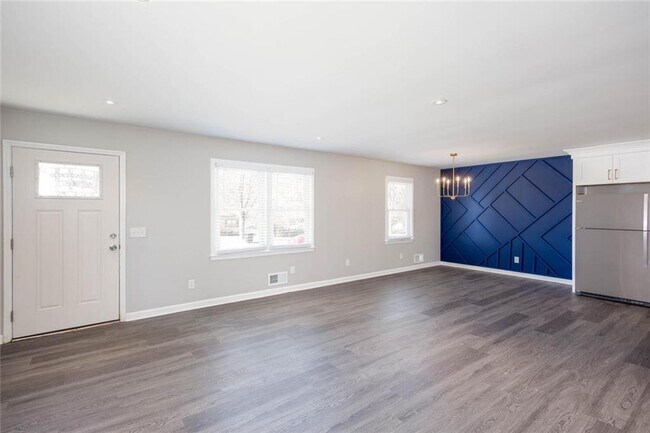 Photo - 1722 Johnston Trail NW