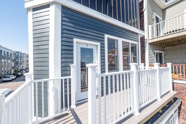 Photo - 465 E 8th St Unidad 3