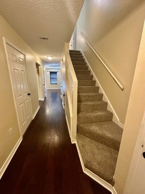 Photo - 36 Alder Ave SE