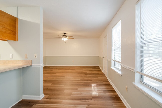 Photo - 1818 Sylvan Ct