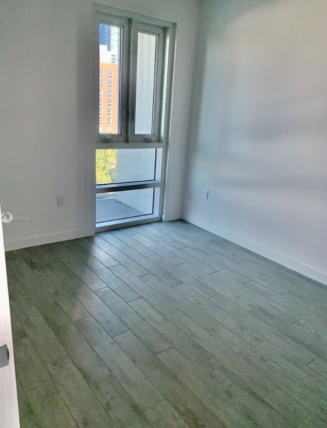 Photo - 321 NE 26th St Unit 703