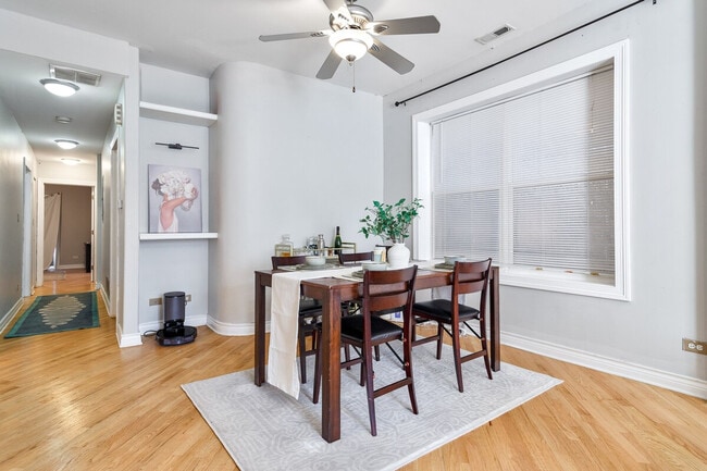 Photo - 3103 N Oakley Ave Unit ID1359765P