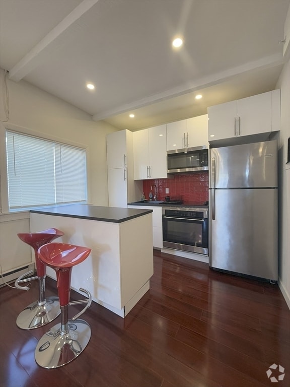 Building Photo - 70 Bennington St Unit 3 Rental