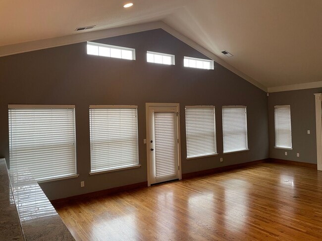 Photo - I STREET/22ND CORNER Unit 2128