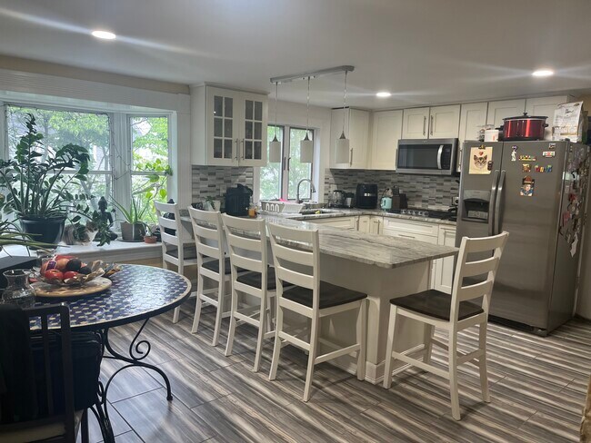 Photo - 94 Oakwood Ave Apartamentos Unidad 1