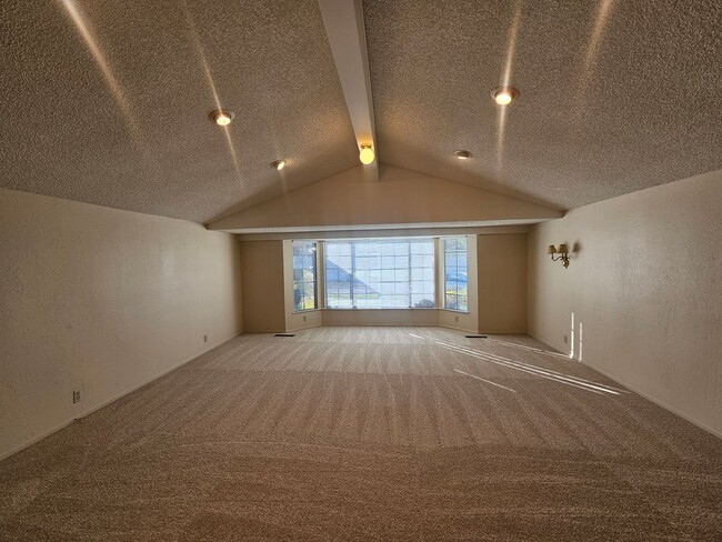 Photo - Spacious Willow Glen Home nestled near the end of a quiet cul-de-sac.