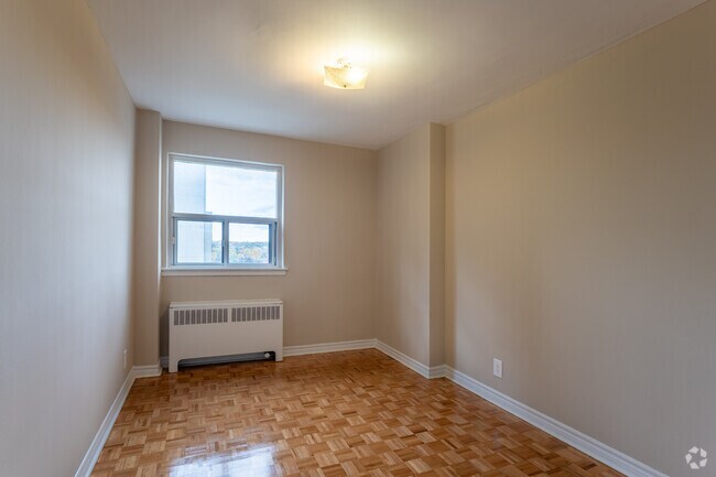 1BR, 1BA - 498SF - Bedroom - 700 & 730 Ontario Street Apartments