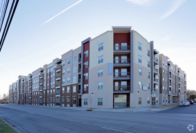 Building Photo - The Lorimer Rental