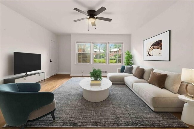 Building Photo - 425 Lindbergh Drive NE Unit G1