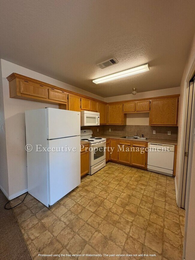 Photo - 331 Janelle Dr Unit A