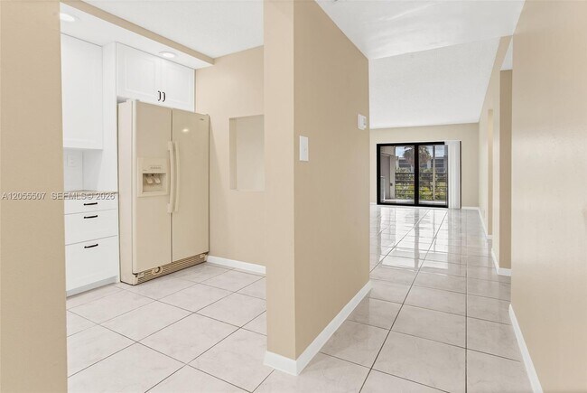 Photo - 9370 SW 8th St Unit 222