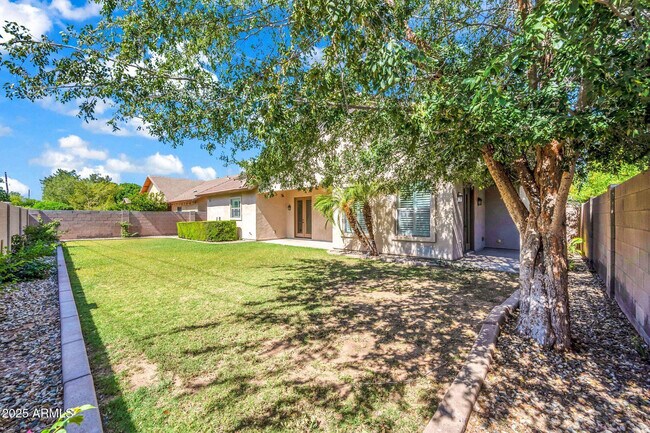Photo - 4213 E Edgemont Ave