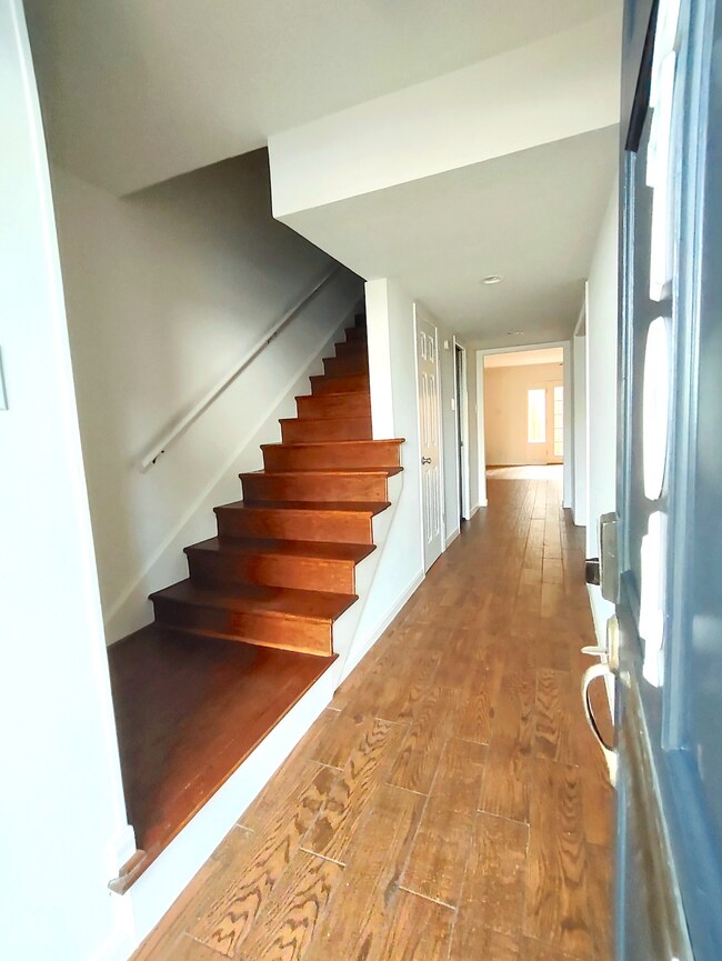 2704 Mason St Townhome Townhome Rental in Houston TX