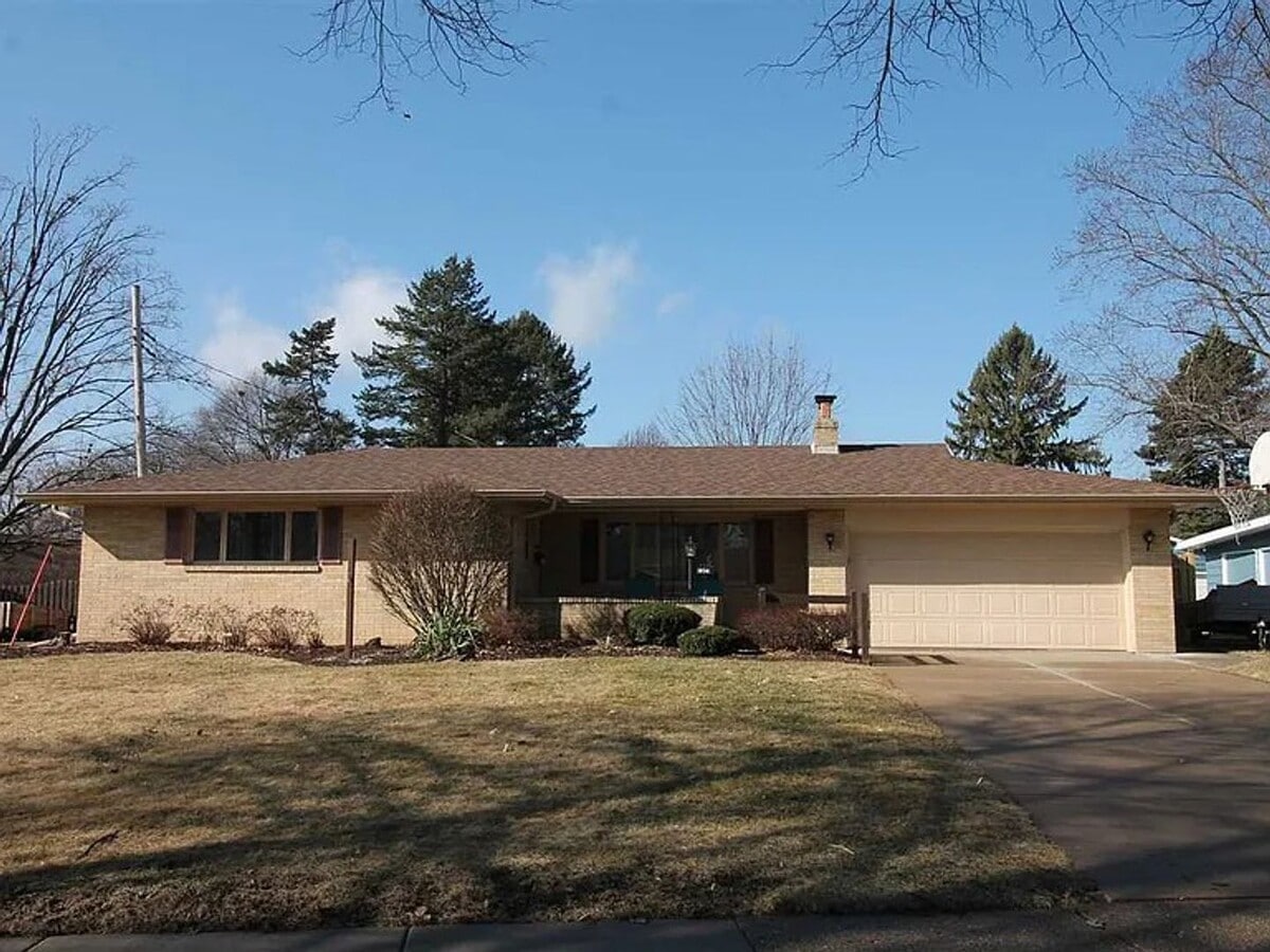 Photo - 1834 Hawthorne Park Dr S