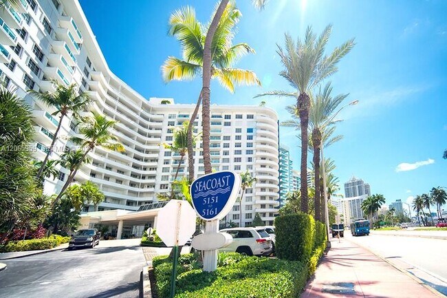 Photo - 5161 Collins Ave Unit 306