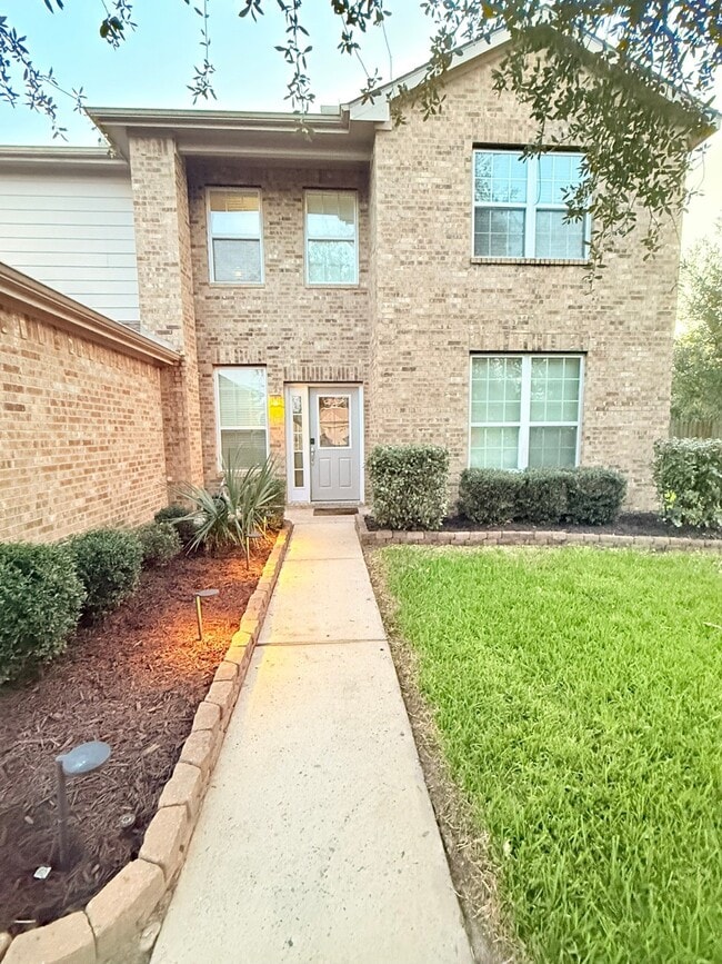 Photo - 29607 Legends Green Dr