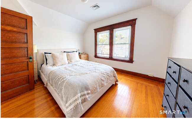 790 Orange St Unit 3F