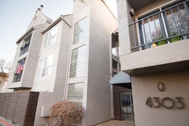 Photo - 4303 Buena Vista St Unit 305