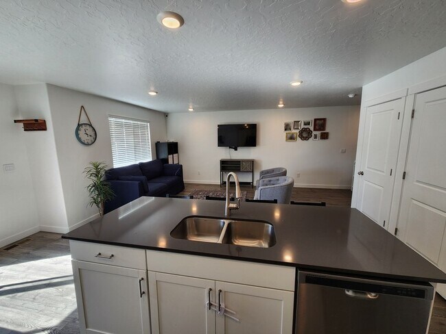 Photo - 3709 W 930 N