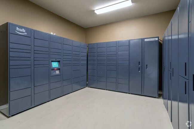 Amazon Lockers - Arrington Ridge